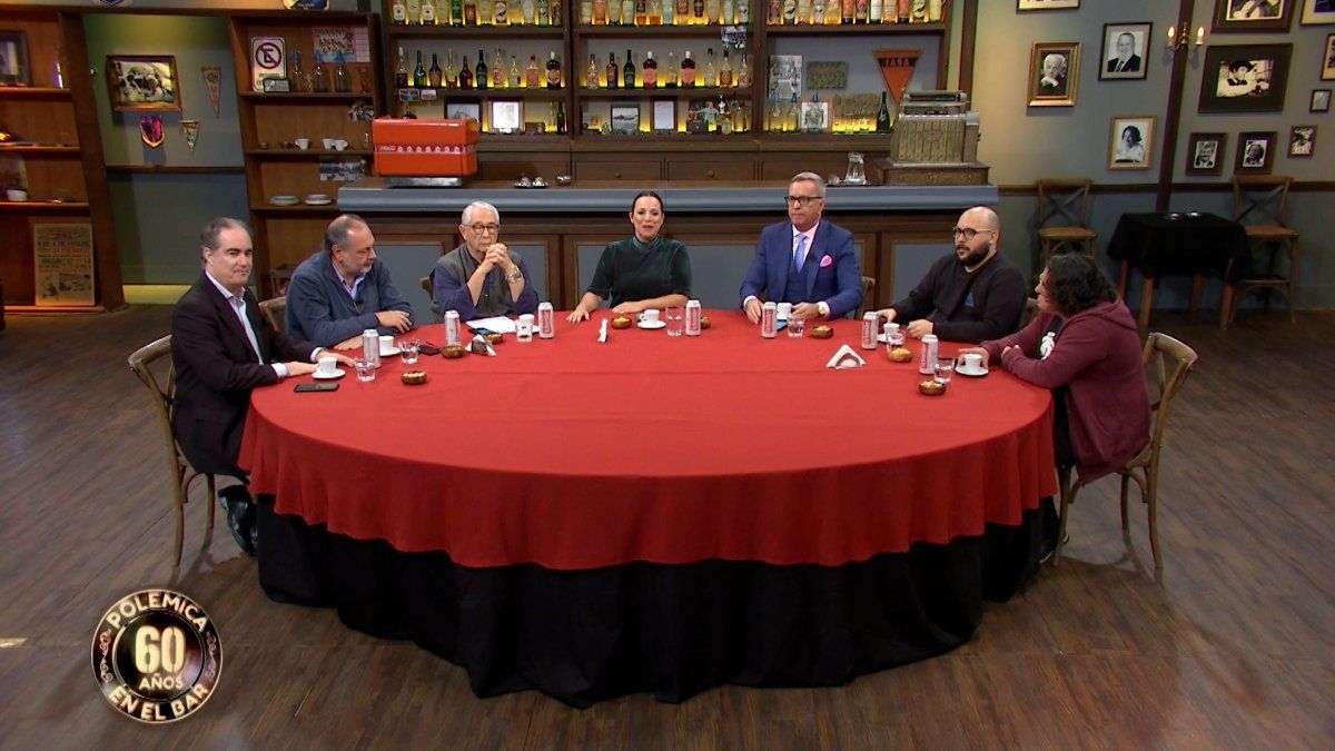 POLÉMICA EN EL BAR 1406